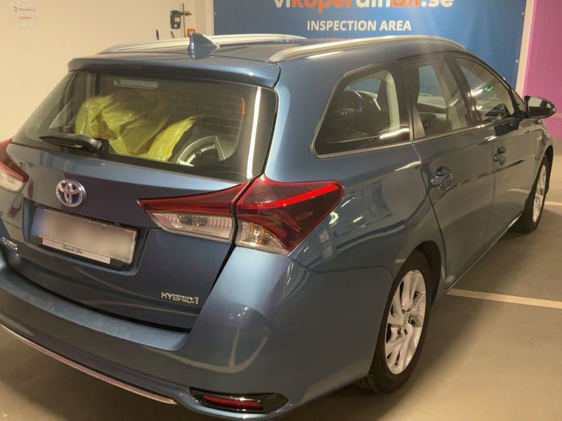 Toyota Auris Touring Sports 1.8 Hybrid Active — zdjęcie 6