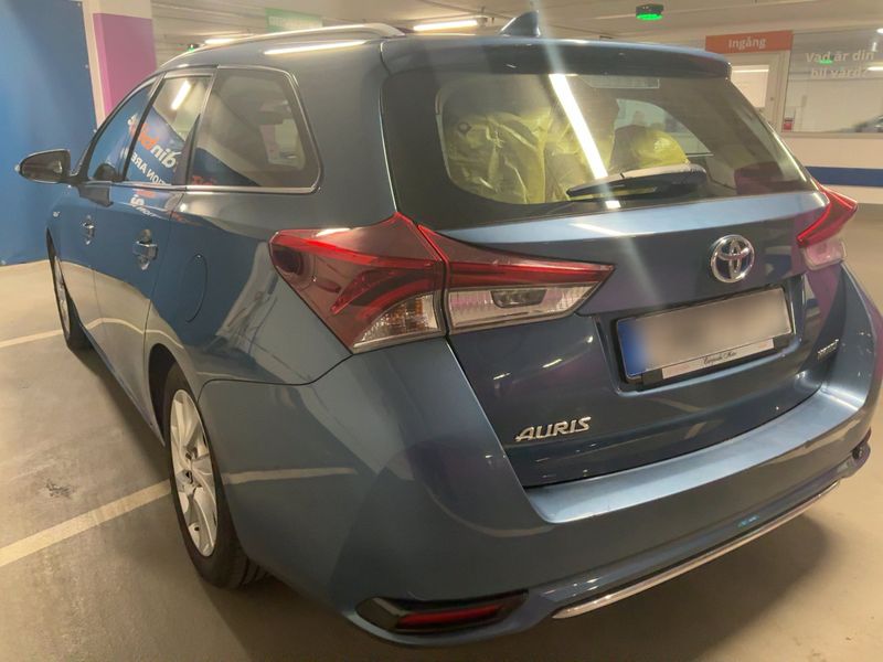 Toyota Auris Touring Sports 1.8 Hybrid Active — zdjęcie 3