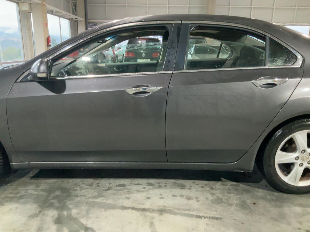 Honda Accord 2010 — photo 5