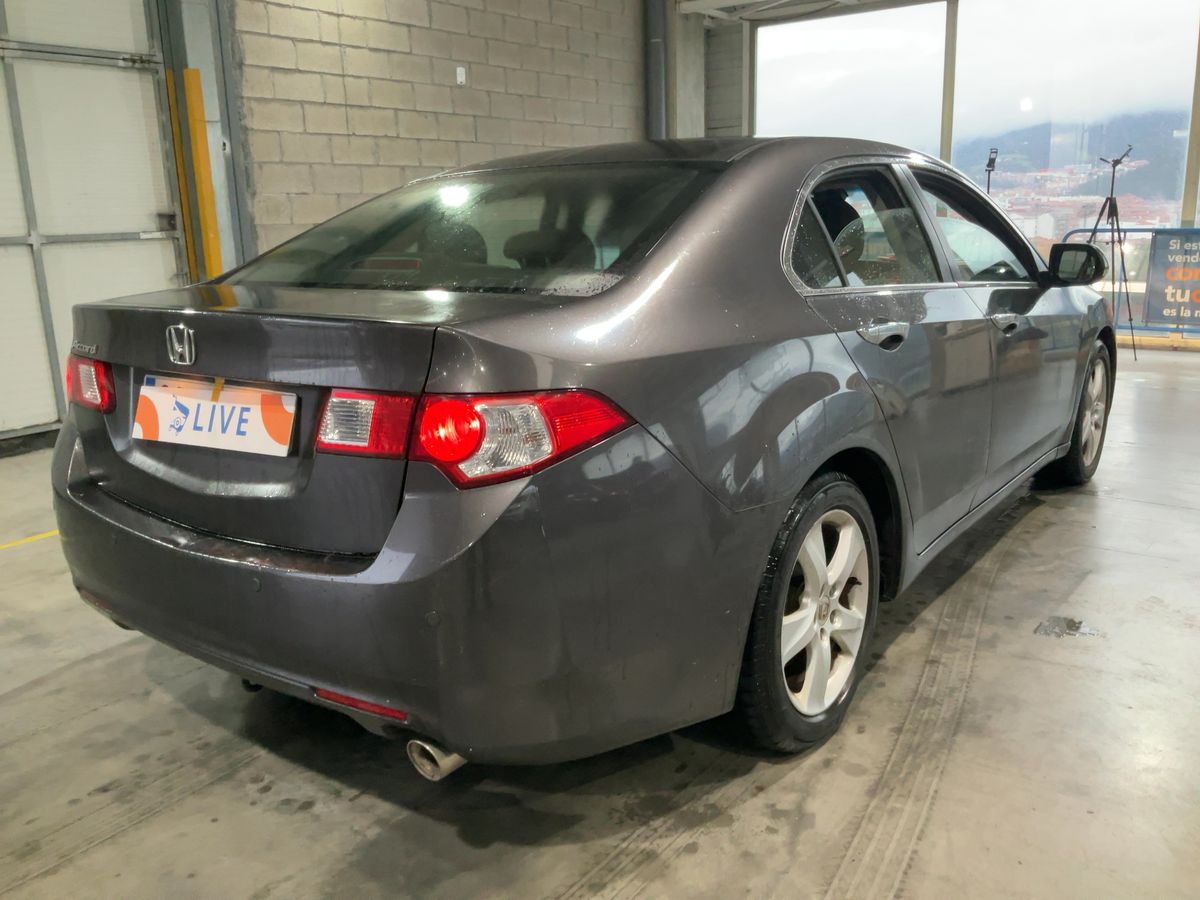 Honda Accord 2010 — photo 9