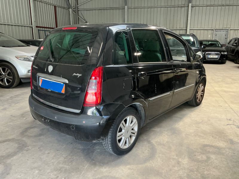Lancia Musa 1.9 JTD Multijet Platino — zdjęcie 2