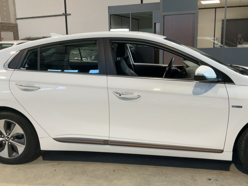 Hyundai IONIQ electric drive 88 kW Executive — zdjęcie 7