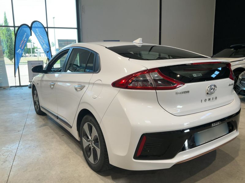 Hyundai IONIQ electric drive 88 kW Executive — zdjęcie 3