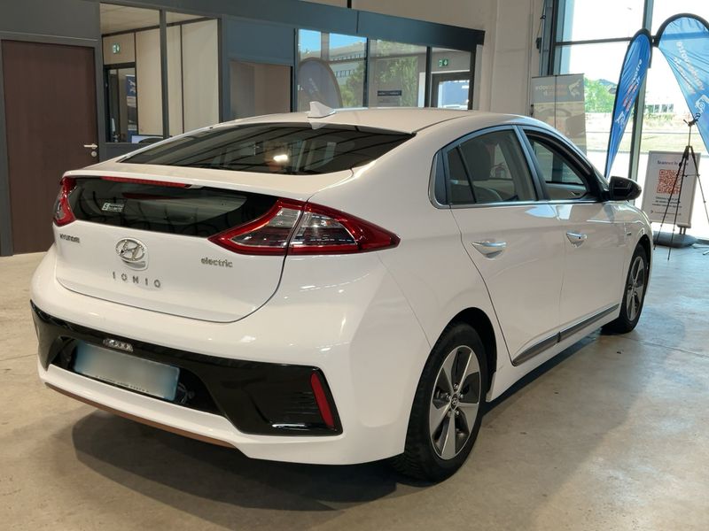 Hyundai IONIQ electric drive 88 kW Executive — zdjęcie 6