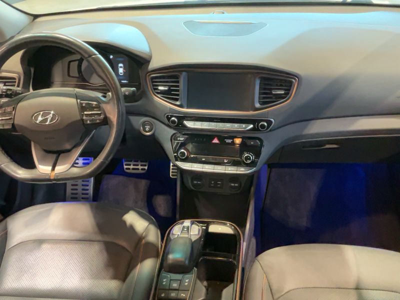 Hyundai IONIQ electric drive 88 kW Executive — zdjęcie 12