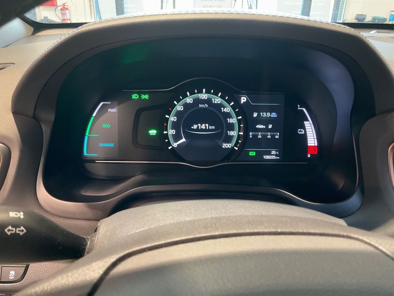 Hyundai IONIQ electric drive 88 kW Executive — zdjęcie 13