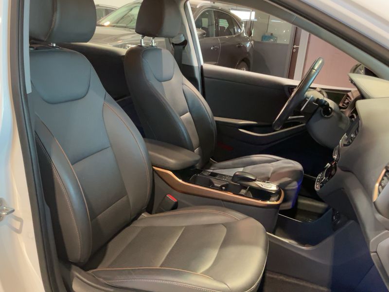 Hyundai IONIQ electric drive 88 kW Executive — zdjęcie 11