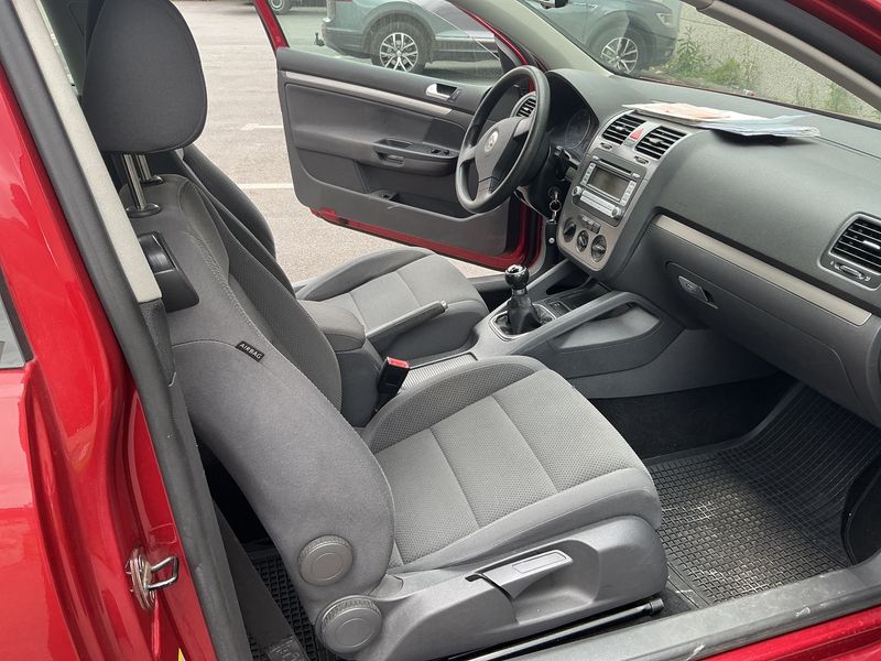 Volkswagen Golf V 1.9 TDI Comfortline — zdjęcie 3
