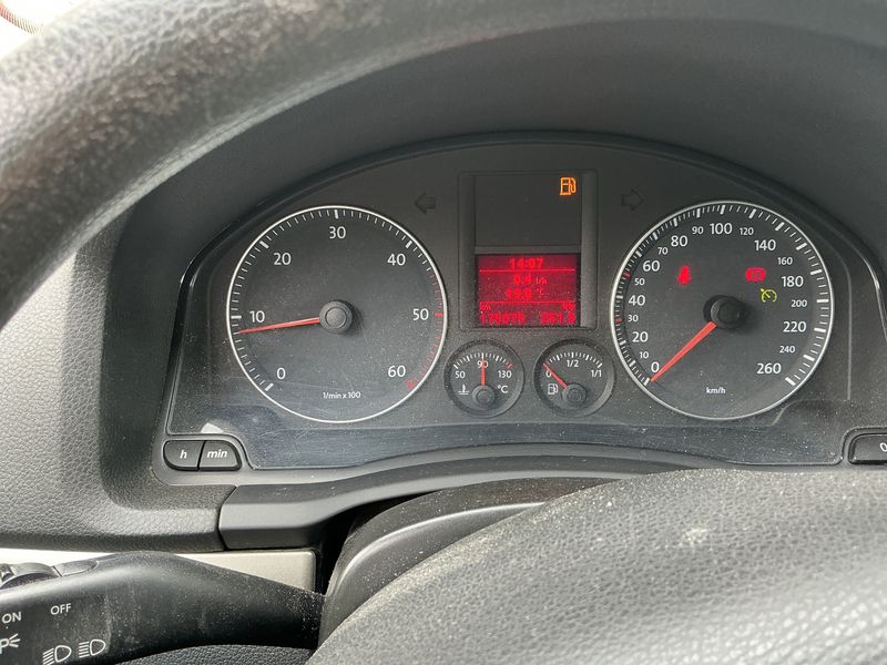 Volkswagen Golf V 1.9 TDI Comfortline — zdjęcie 4