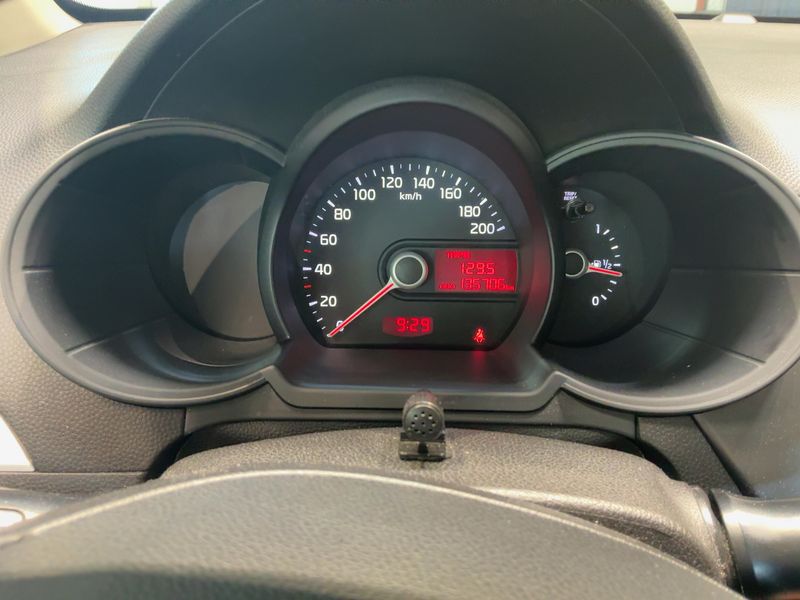 Kia Picanto 1.0 Edition 7 — zdjęcie 4
