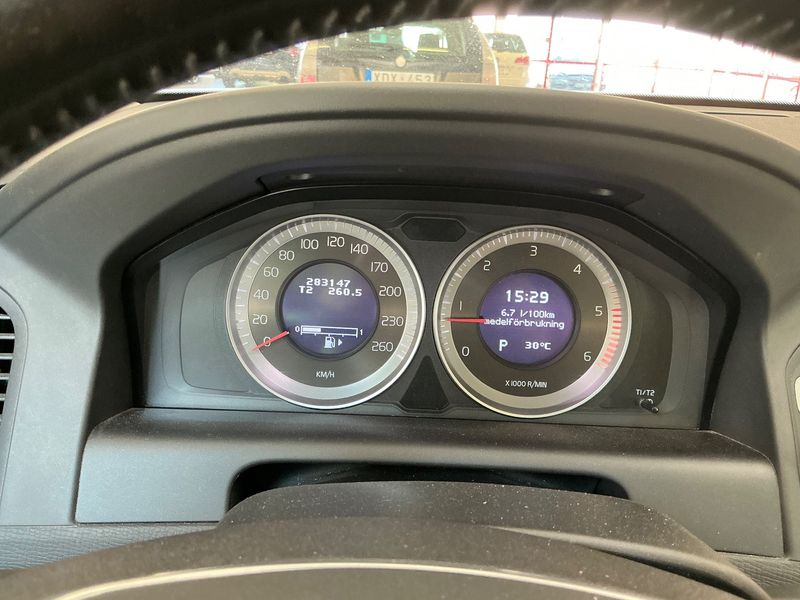 Volvo XC60 2.4 D5 Summum AWD 2012 – снимка 19