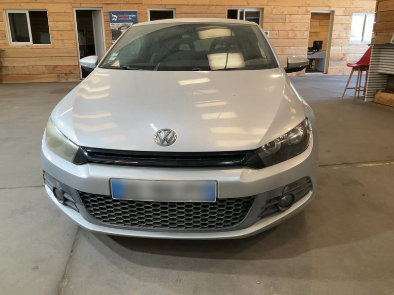 Volkswagen Scirocco 1.4 TSI Carat — zdjęcie 9