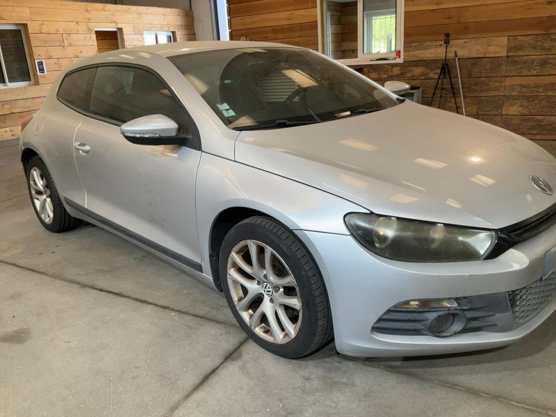 Volkswagen Scirocco 1.4 TSI Carat — zdjęcie 8