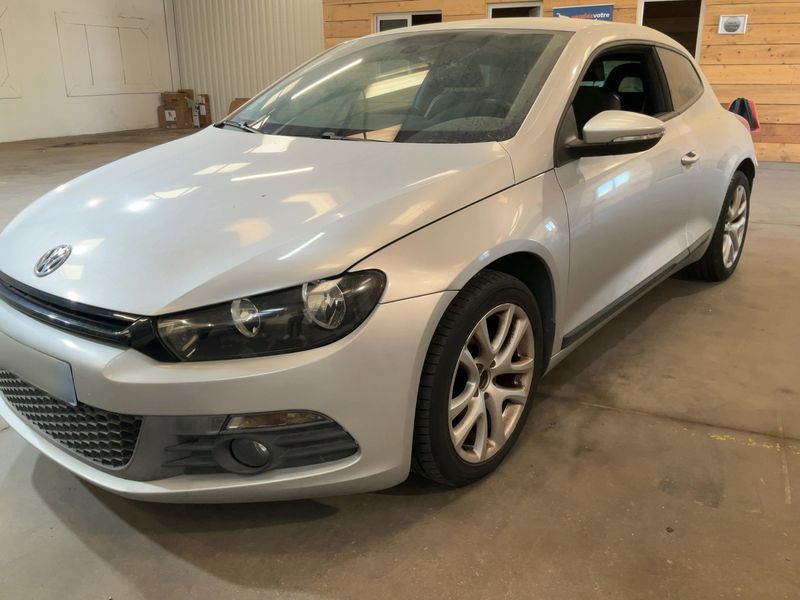 Volkswagen Scirocco 1.4 TSI Carat — zdjęcie 2