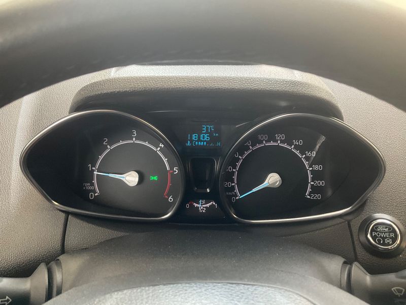 Ford EcoSport 1.5 TDCi Titanium — zdjęcie 13