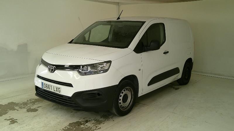 Toyota ProAce City 1.5 D-4D Combi L1 GX — zdjęcie 1