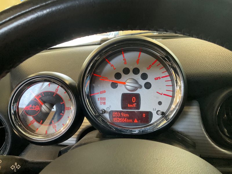 MINI Cabrio Cooper D — zdjęcie 13
