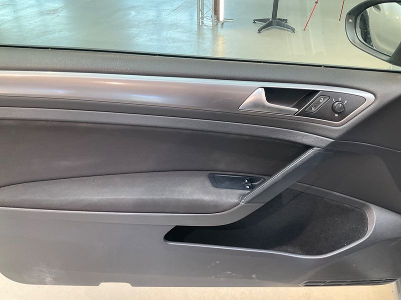 Volkswagen Golf VII 1.2 TSI Trendline BlueMotion Tech 2013 – снимка 24