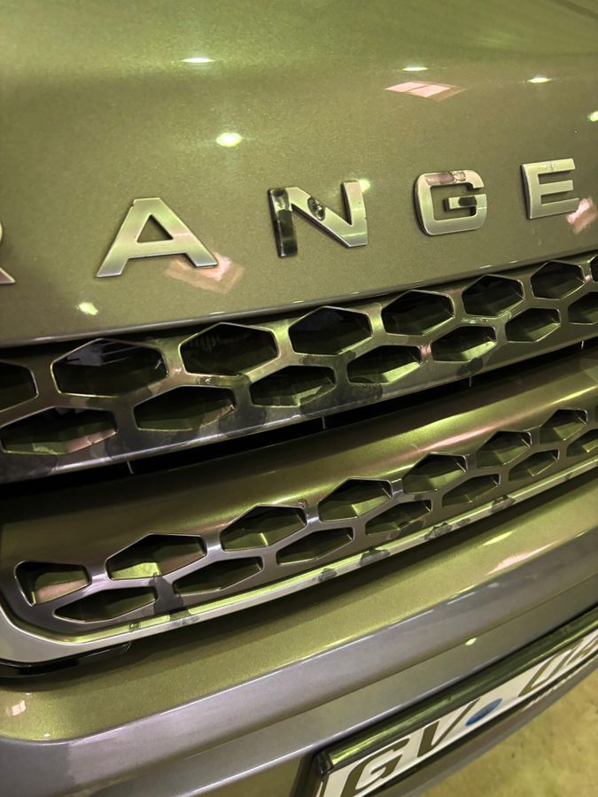 Land Rover 2018 — photo 44