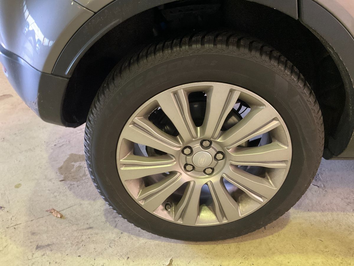 Land Rover 2018 — photo 10