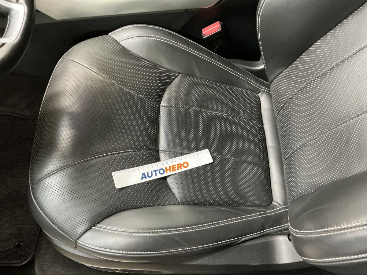 Land Rover 2018 — photo 41