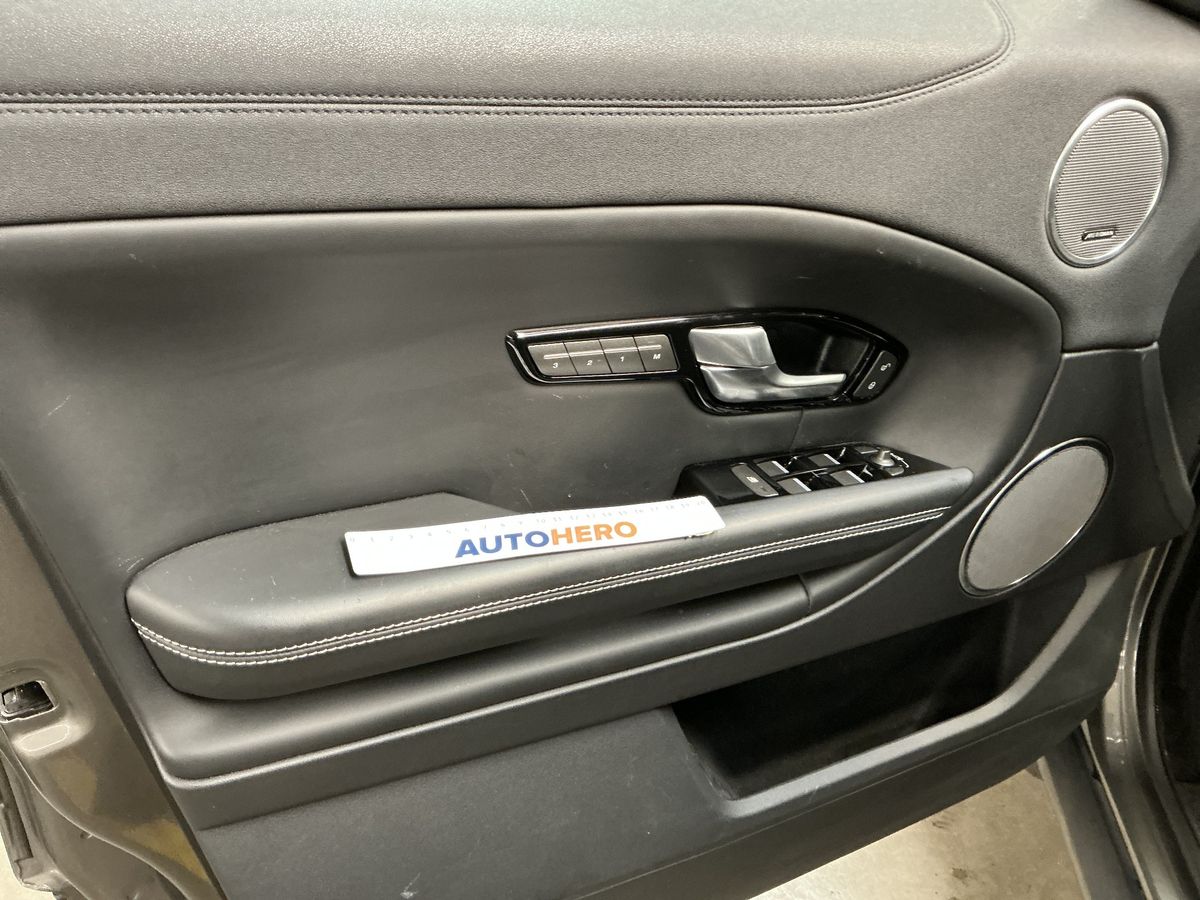 Land Rover 2018 — photo 38