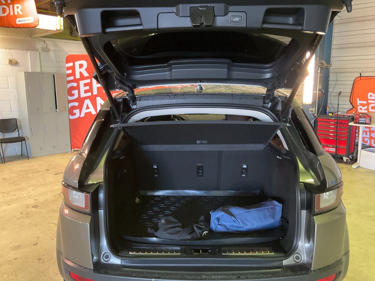 Land Rover 2018 — photo 16