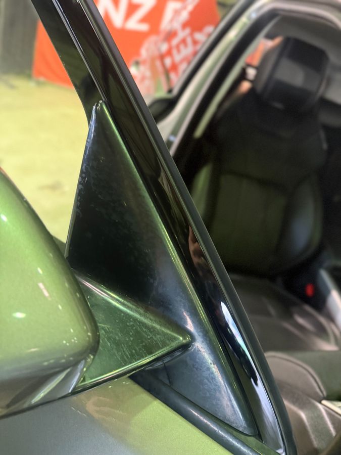 Land Rover 2018 — photo 33