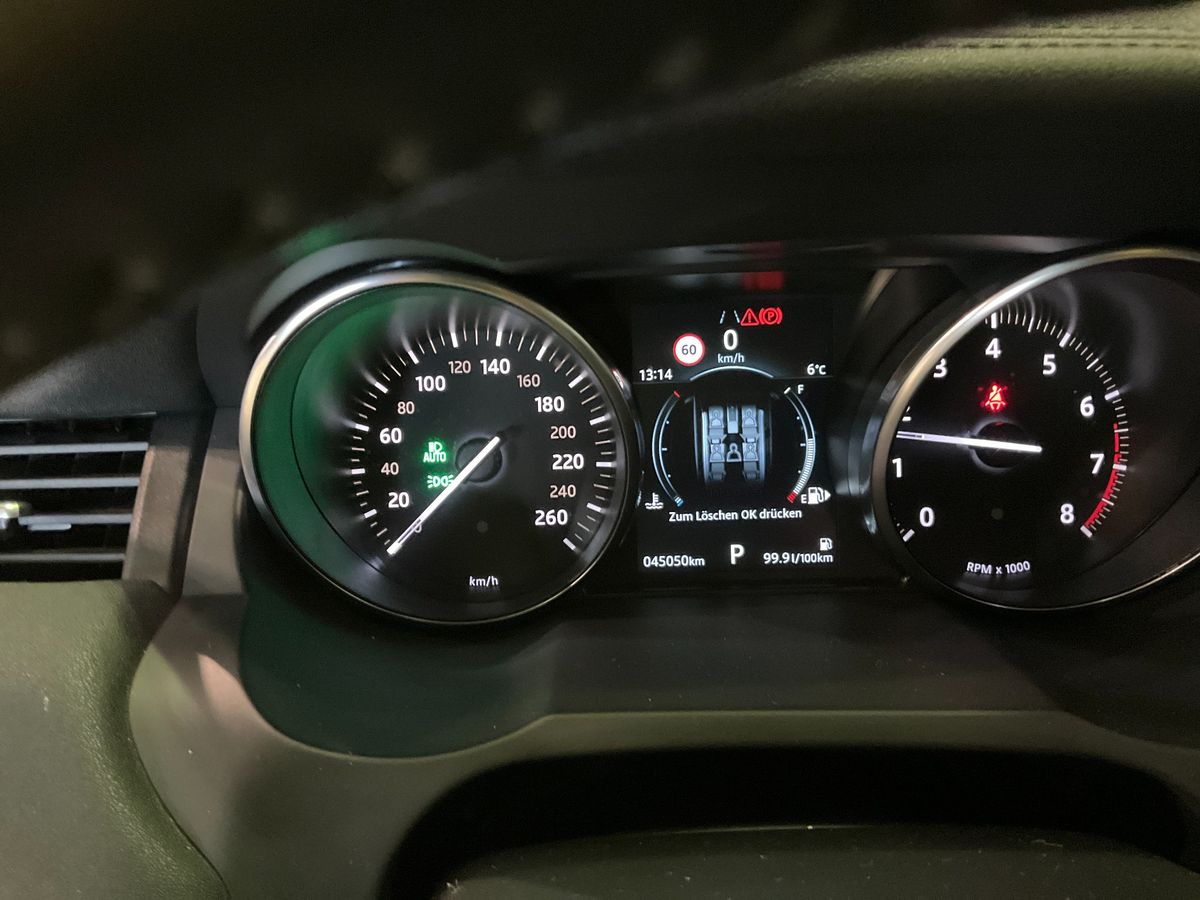 Land Rover 2018 — photo 19