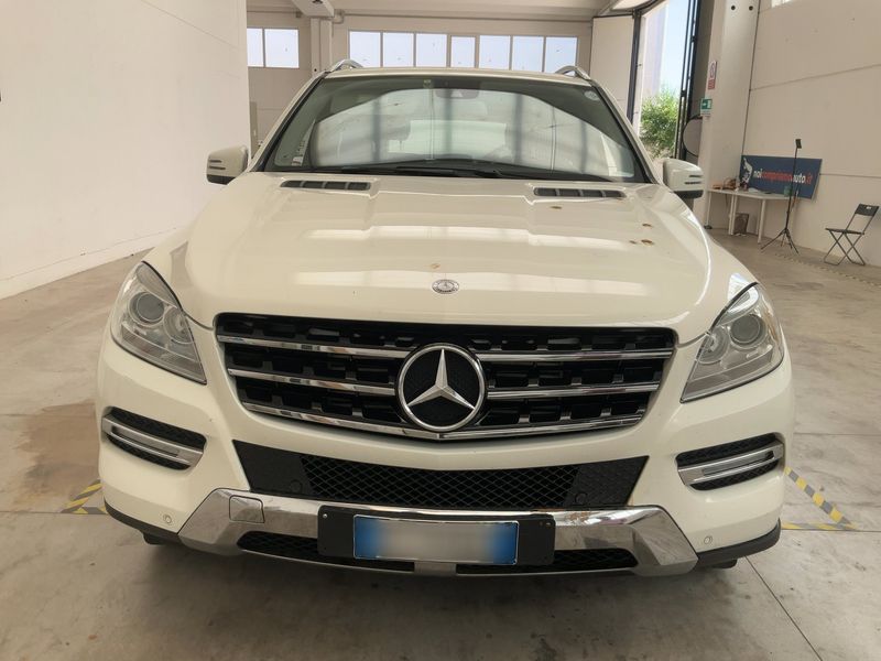 Mercedes-Benz M-Klasse ML 250 CDI Sport — zdjęcie 9