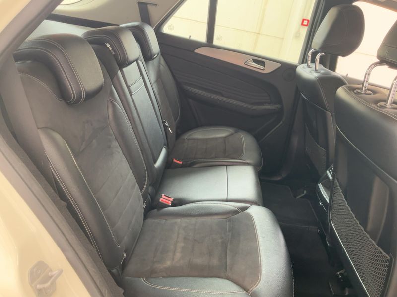 Mercedes-Benz M-Klasse ML 250 CDI Sport — zdjęcie 14