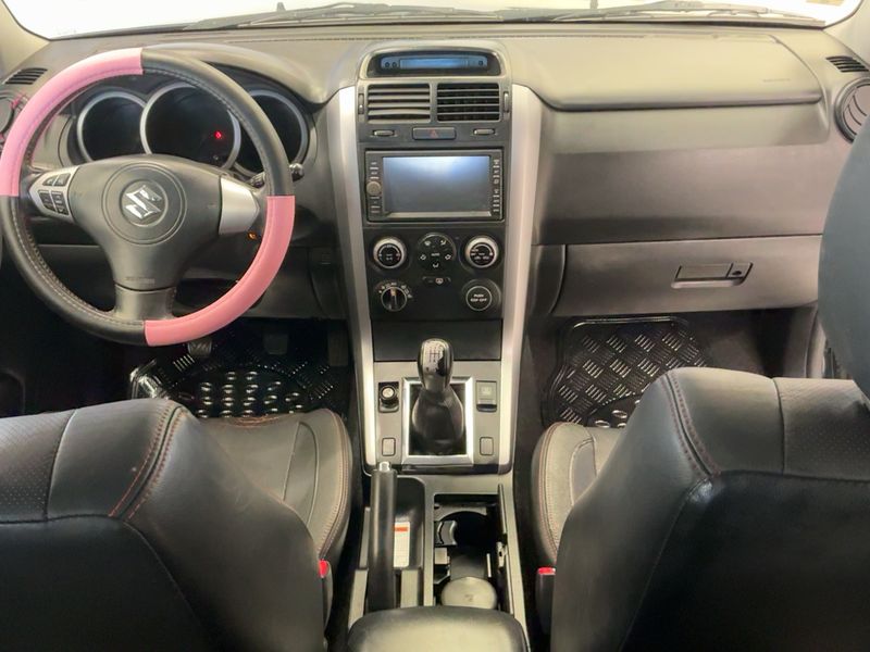 Suzuki Grand Vitara 1.9 DDiS Série Spéciale 3 portes — zdjęcie 12