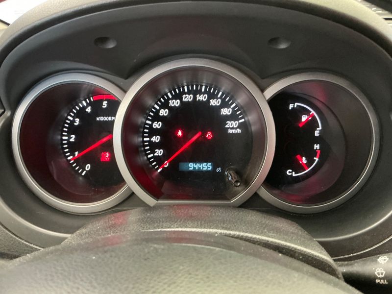 Suzuki Grand Vitara 1.9 DDiS Série Spéciale 3 portes — zdjęcie 13