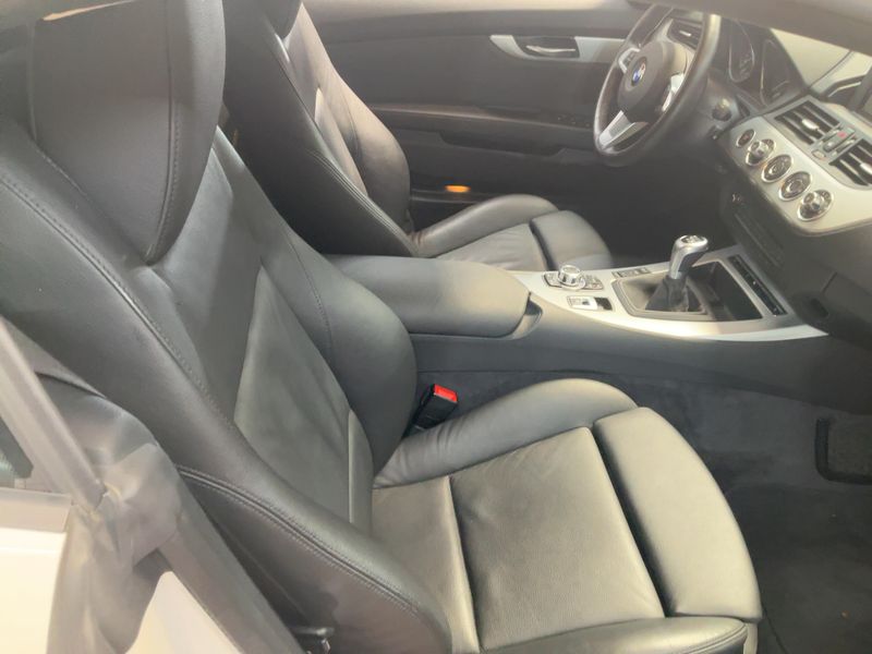 BMW Z4 sDrive 23i — zdjęcie 11