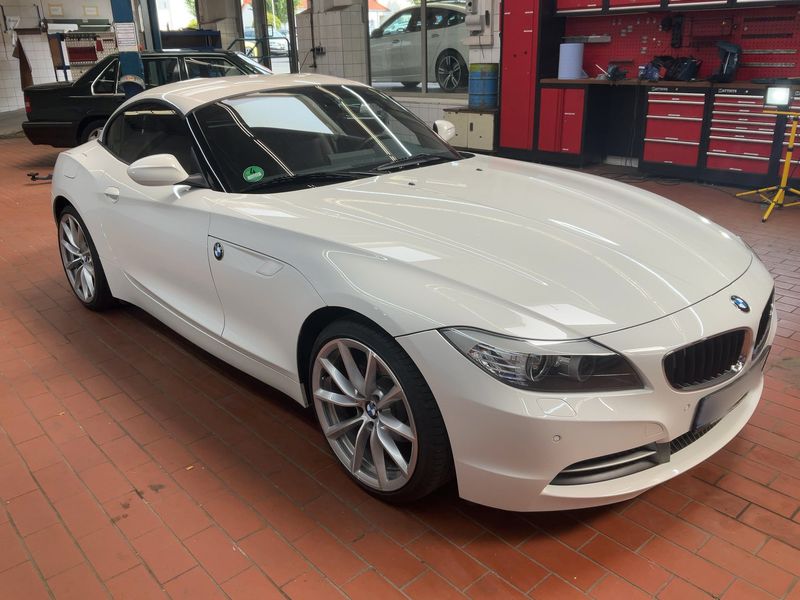 BMW Z4 sDrive 23i — zdjęcie 8