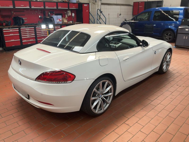 BMW Z4 sDrive 23i — zdjęcie 6
