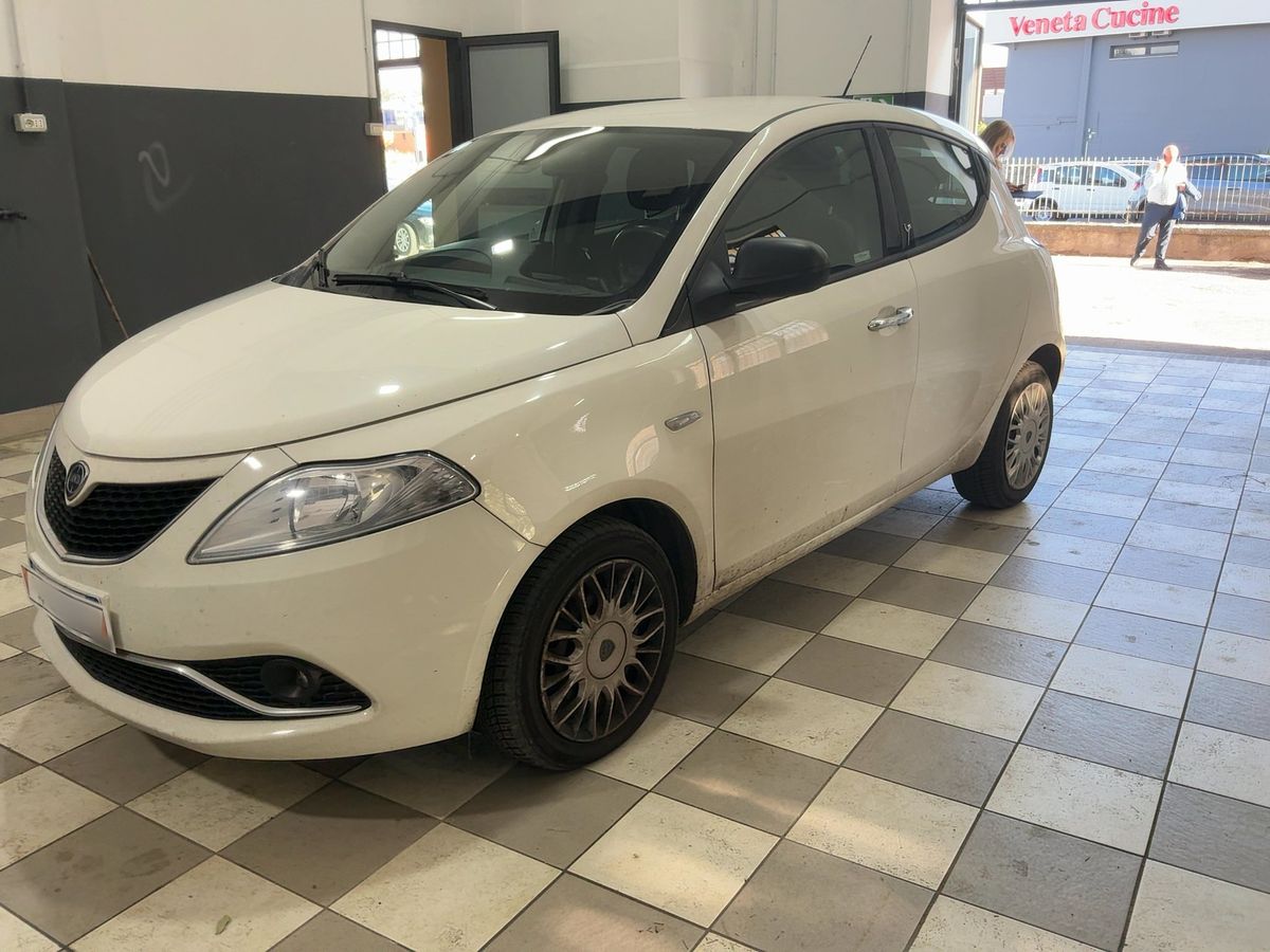 Lancia Ypsilon d'occasion