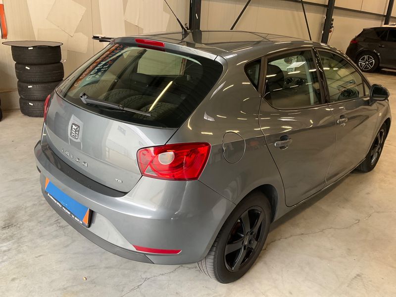 Seat Ibiza 1.6 TDI Stylance / Style 2014 – снимка 2