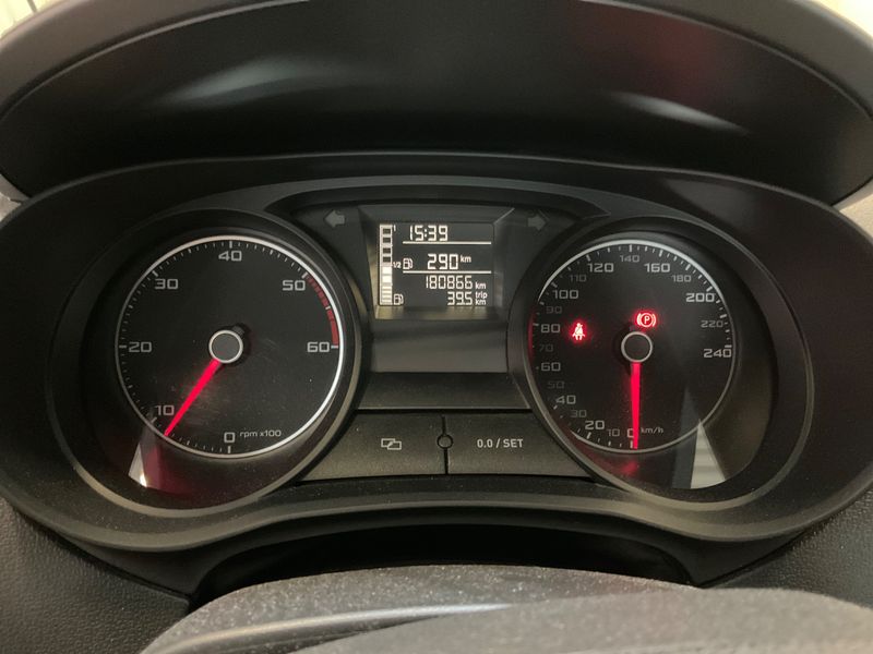 Seat Ibiza 1.6 TDI Stylance / Style 2014 – снимка 4