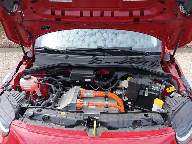 Fiat 500e electric drive 70 kW Red — zdjęcie 8