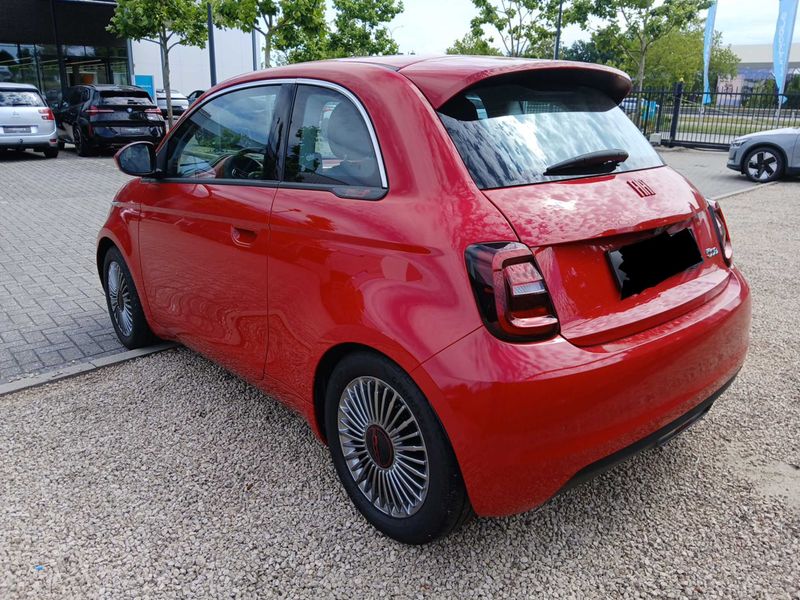 Fiat 500e electric drive 70 kW Red — zdjęcie 3