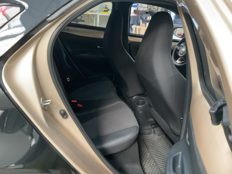 Toyota Aygo X 1.0 Air Prestige — zdjęcie 14