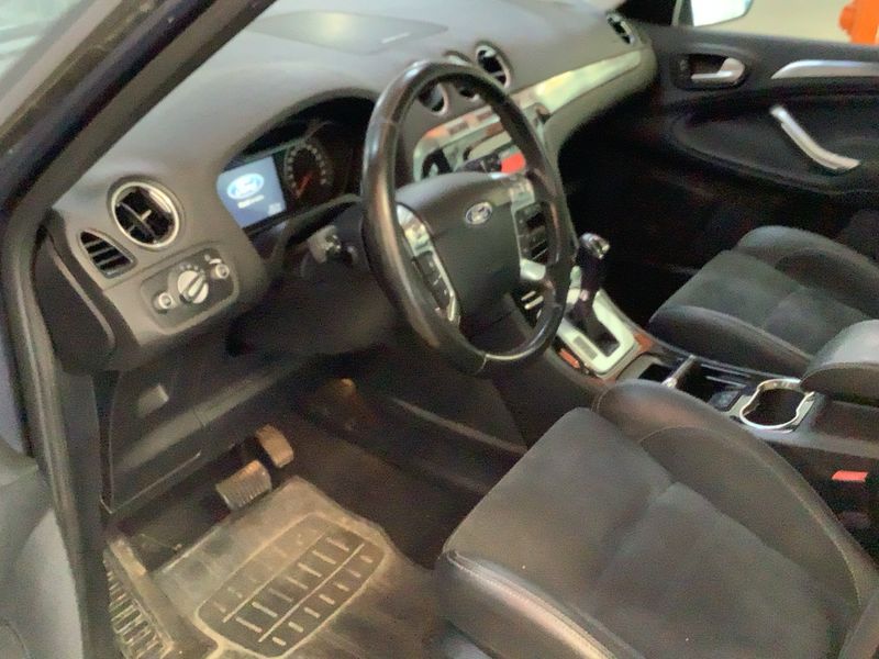 Ford S-Max 2.2 TDCi Titanium — zdjęcie 11