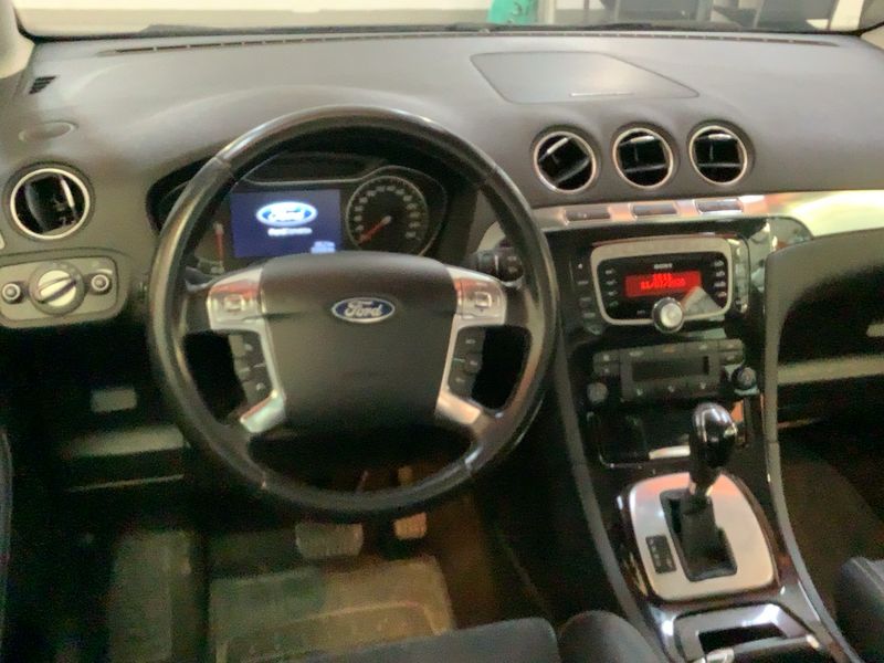 Ford S-Max 2.2 TDCi Titanium — zdjęcie 12