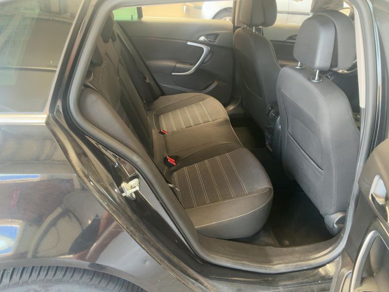 Opel Insignia Sports Tourer 2.0 CDTI Innovation — zdjęcie 14