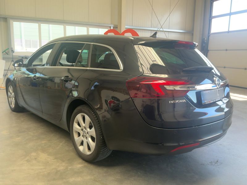 Opel Insignia Sports Tourer 2.0 CDTI Innovation — zdjęcie 3