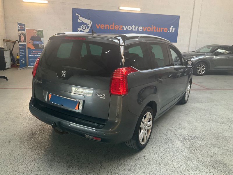 Peugeot 5008 1.6 e-HDi Allure — zdjęcie 2