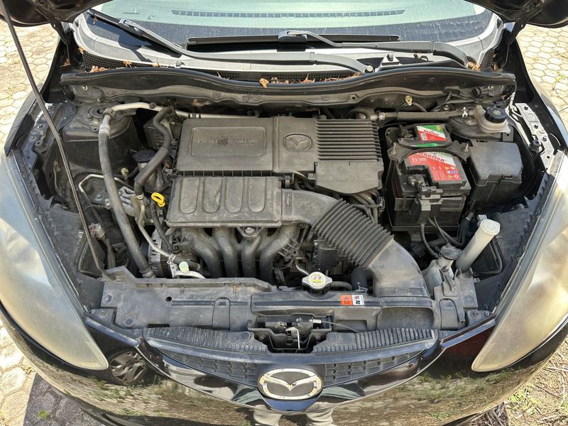 Mazda 2 1.3 Independence — zdjęcie 8