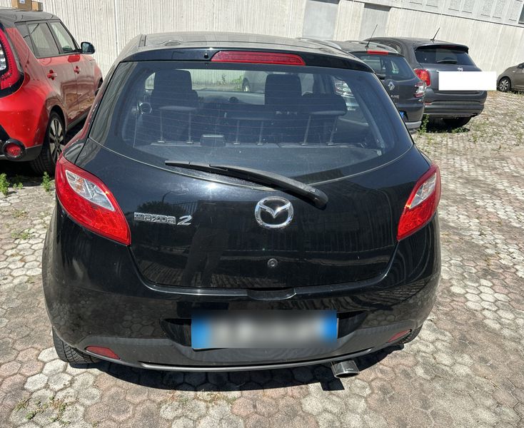 Mazda 2 1.3 Independence — zdjęcie 4