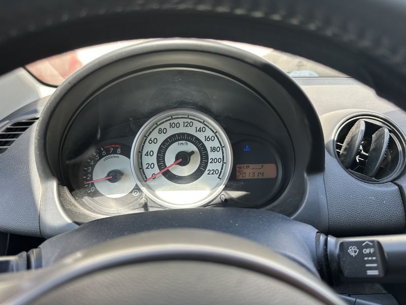 Mazda 2 1.3 Independence — zdjęcie 11